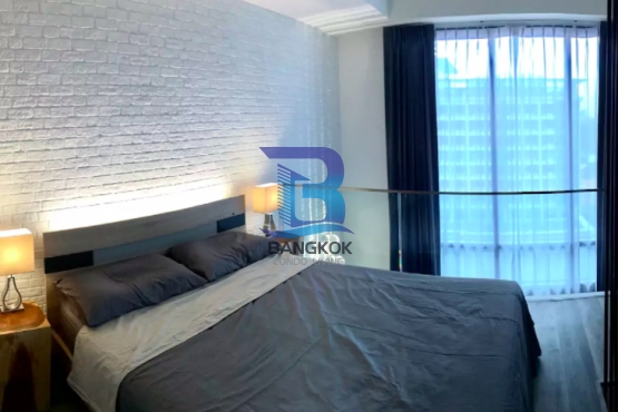 Bangkokcondoliving-BedroomThe Loft Ekkamai